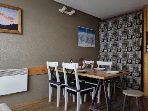 Appartement confortable, Ski aux pieds, Balcon, Wifi