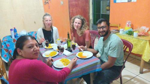 Επισκέπτες που μένουν στο El Amauta de los Andes Lodging Erik House