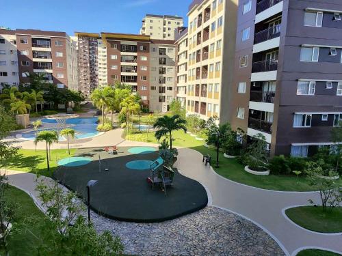 Bazén v ubytování Avida Iloilo Tower 1 Unit 324 Floor Pool View nebo v jeho okolí