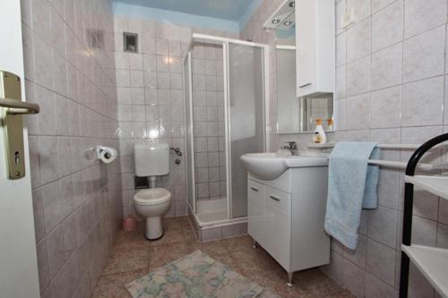 Apartments with parking space Kampor, Rab - 17873