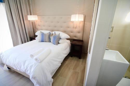 Katil atau katil-katil dalam bilik di Abella Bed and Breakfast