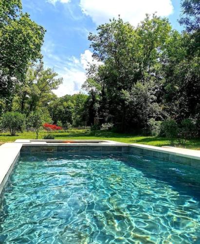 Photo de la galerie de l'établissement Villa La Ressourcerie a Saignon, à Saignon