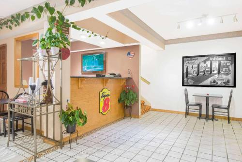 Photo de la galerie de l'établissement Super 8 by Wyndham Ashland, à Ashland