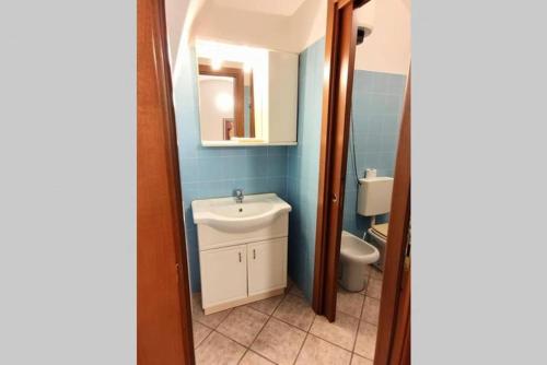 Koupelna v ubytování Brigantino - By Ligooria