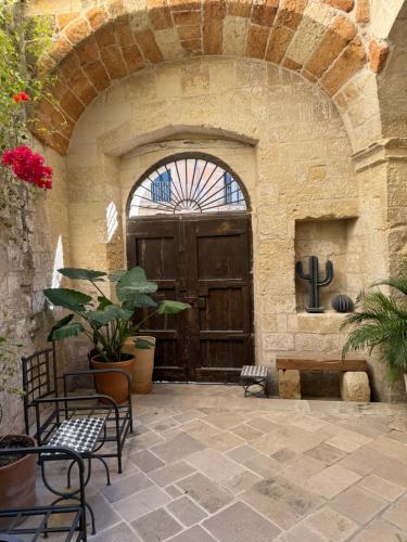 Un patio o zona al aire libre en LuLeccio