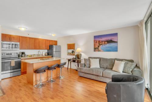 Standard Waikiki Banyan Condo with Mountain View condo_3