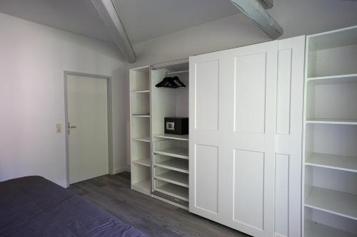 Ένα ή περισσότερα κρεβάτια σε δωμάτιο στο Brauhaus Suite 19