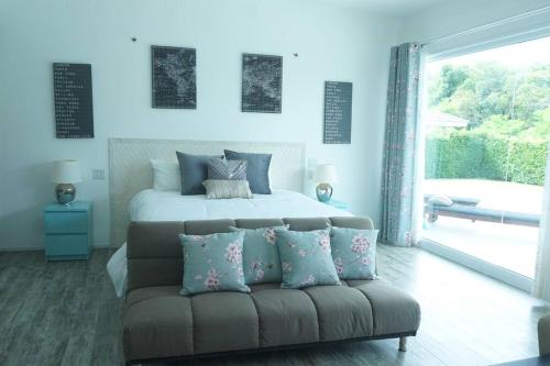 Posezení v ubytování CoaSea Pool Villa - 3 Bedrooms 3.5 Bathrooms