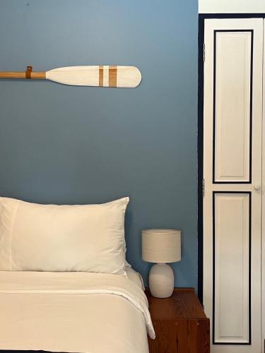 Katil atau katil-katil dalam bilik di Nautical Home & Seashell House B&B