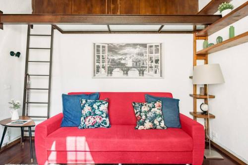 Trastevere Alley Apartment