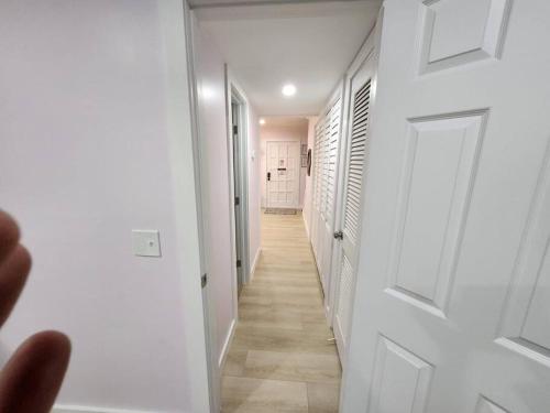 Modern Island Serenity!-Pet-Friendly villa photo 17