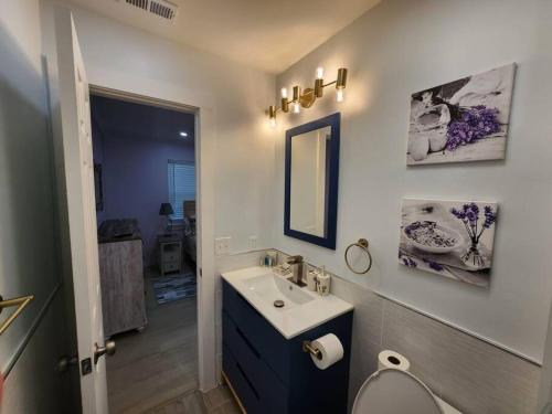 Modern Island Serenity!-Pet-Friendly villa photo 28