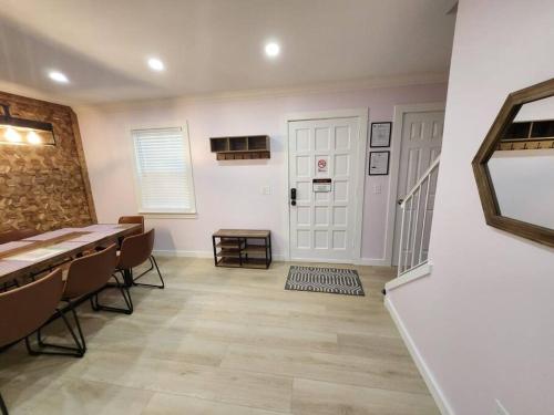Modern Island Serenity!-Pet-Friendly villa photo 33