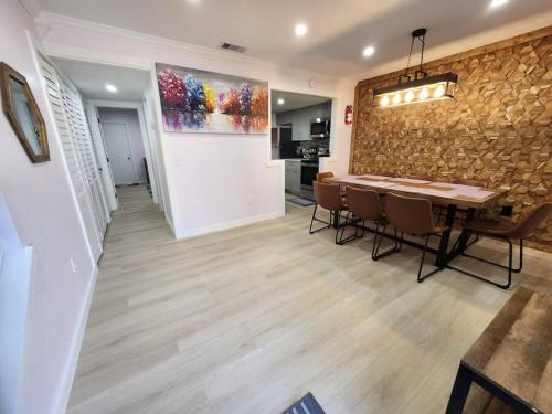 Modern Island Serenity!-Pet-Friendly villa photo 42