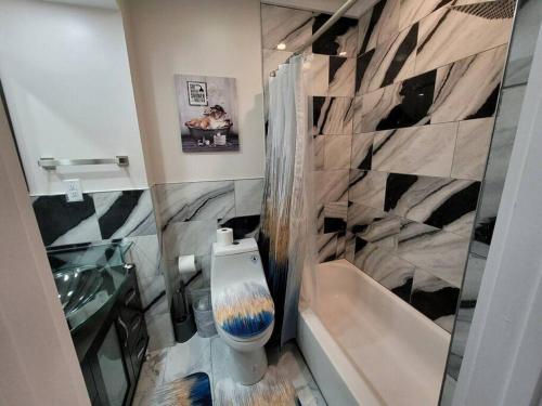 Contemporary bliss-newly renovated cozy villa! photo 12