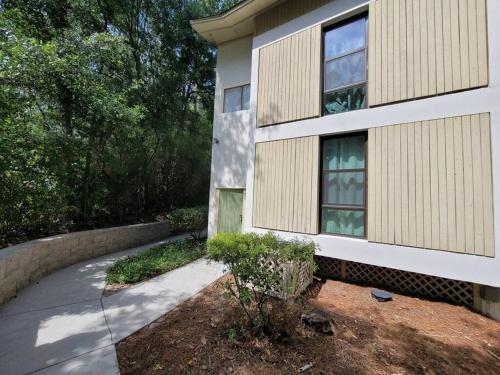 Contemporary bliss-newly renovated cozy villa! photo 19