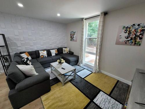 Contemporary bliss-newly renovated cozy villa! photo 60