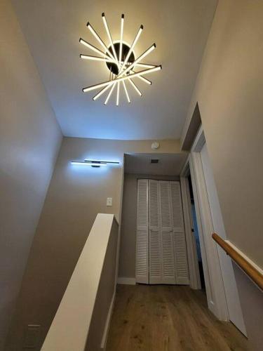 Contemporary bliss-newly renovated cozy villa! photo 54