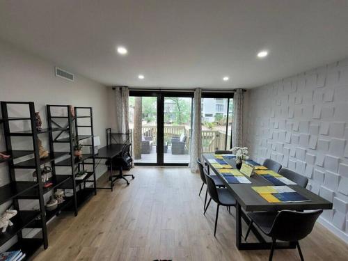 Contemporary bliss-newly renovated cozy villa! photo 73