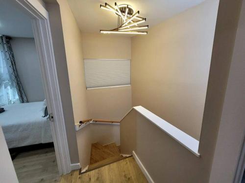 Contemporary bliss-newly renovated cozy villa! photo 76