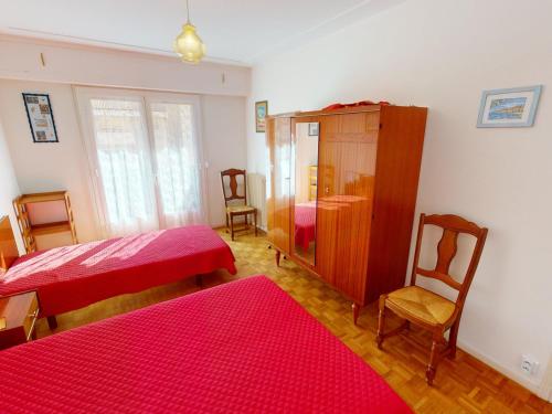 Appartement climatisé avec balcon, centre Menton