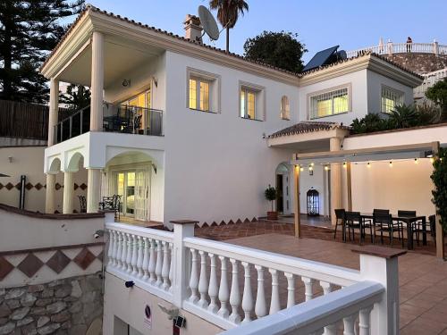 Villa Flow