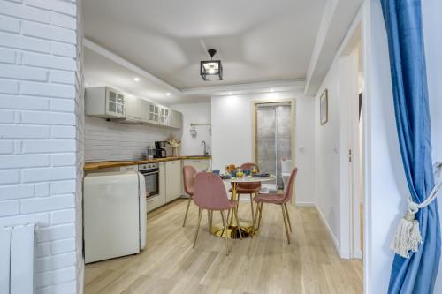 Stylish & New 1 Bdr Flat with A/C-Trendy Paris 11