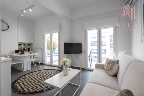 Lusso Bianco, Nilie Hospitality MGMT