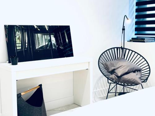 Stylish Central Superior Bedroom in Kolonaki (walking distance to Syntagma)