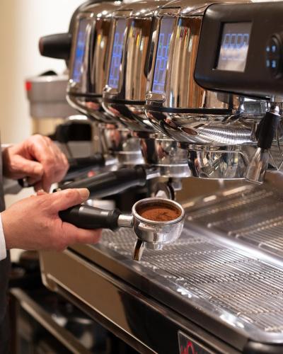 Příslušenství pro přípravu čaje a kávy v ubytování Palazzo Mosela Alla Porta