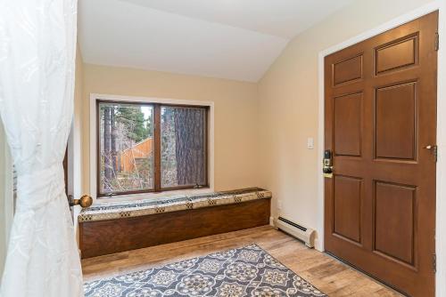 Billede fra billedgalleriet på 47 McCloud - Upper Unit 3 Bedrooms i Incline Village