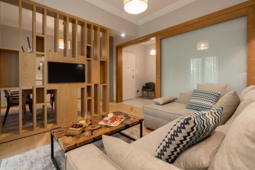 Elegant & Premium Pagrati