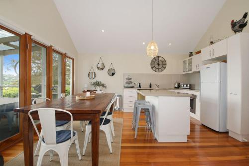 Η κουζίνα ή μικρή κουζίνα στο Bells Of Beechworth