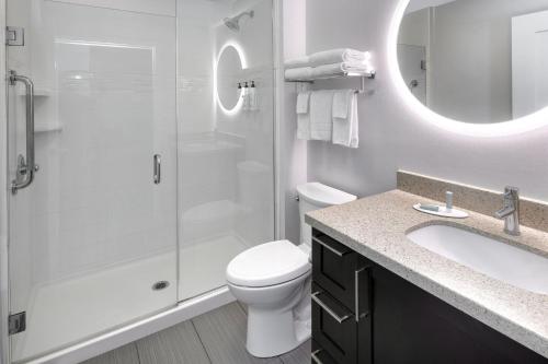 Koupelna v ubytování TownePlace Suites by Marriott Belleville