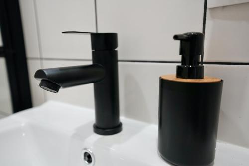 Koupelna v ubytování Lily's Studio 4 by Bulgarentals - Central Sofia