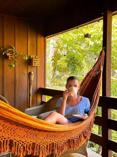 Tetamu yang menginap di Casa de campo com cachoeira no quintal