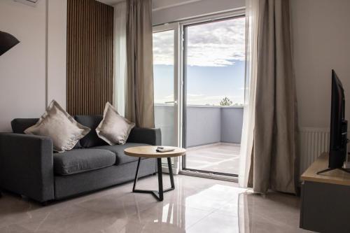 Χώρος καθιστικού στο Hugo apartments