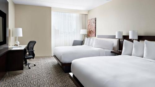 Katil atau katil-katil dalam bilik di Pittsburgh Marriott North