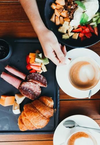 Jídlo v hotelu nebo okolí