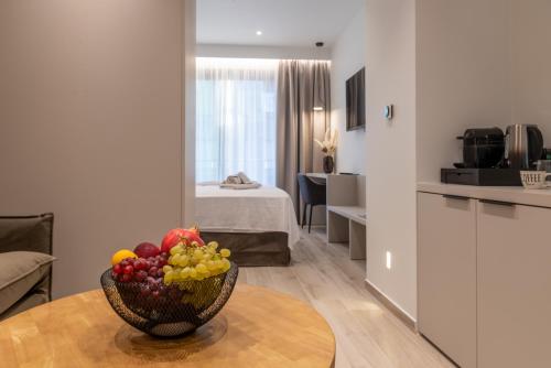 TV a/nebo společenská místnost v ubytování Nicolas Centrale-Smart City Suites