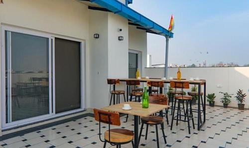 Μπαλκόνι ή βεράντα στο FabHotel Pratham Inn