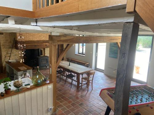 Photo de la galerie de l'établissement Maison de campagne authentique et chaleureuse, à Fougerolles