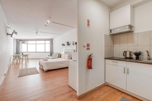 Travel & Live Aliados Apartment