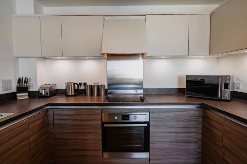 Marina with a view / 2 bd flat photo 38
