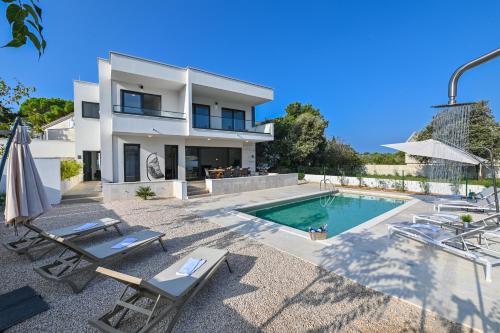Villa Lunika with Private pool