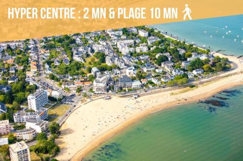an aerial view of a beach and the ocean at La Déferlante - hyper centre - parking privé - 300 m plage in Saint-Nazaire