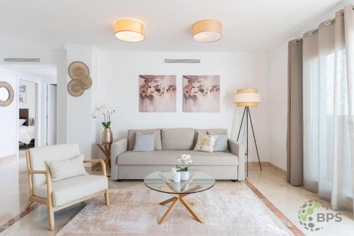 Luxurious penthouse with mountain and sea view 422