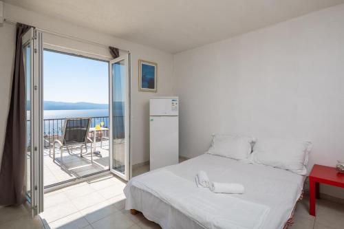 Seaview Duplex Apartment