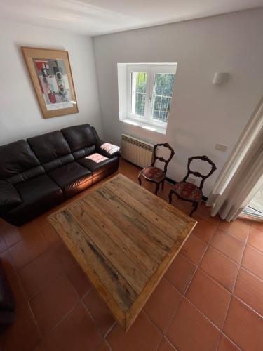 Posezení v ubytování Chalet con piscina en Torrelodones