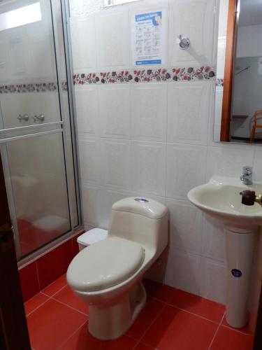 Bilik mandi di Hotel La Candelaria